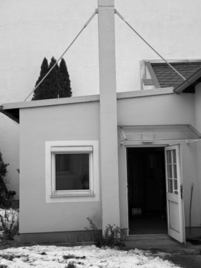 Sanierungsbedürftige Garconniere mit Garten, Keller und Schuppen, 2340 Mödling, Wohnung