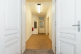 Bild - Kleines Zinshaus Mitten In Der Stadt