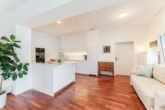 Bild - Traumhaus in Strasshof: 5 Zimmer, Garten, Terrasse, Garage – Top Lage!