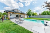 Bild - Traumhaus in Strasshof: 5 Zimmer, Garten, Terrasse, Garage – Top Lage!